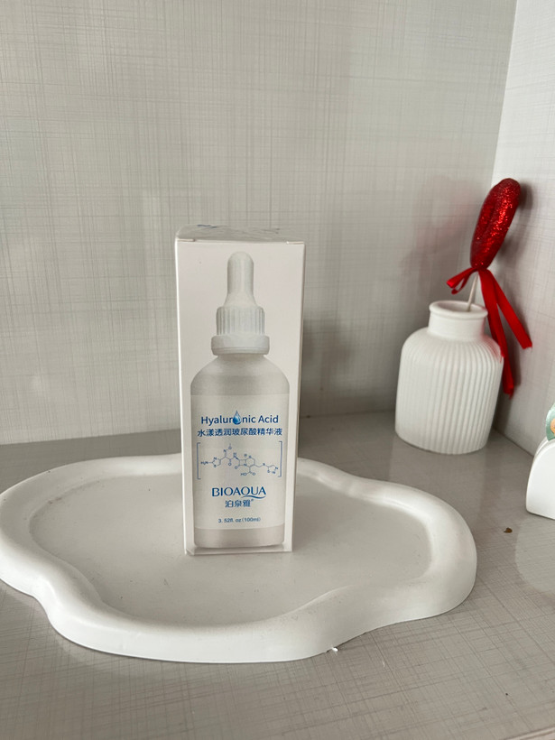 سرم آبرسان مدل Hyaluronic Acid حجم 100 میلی لیتر