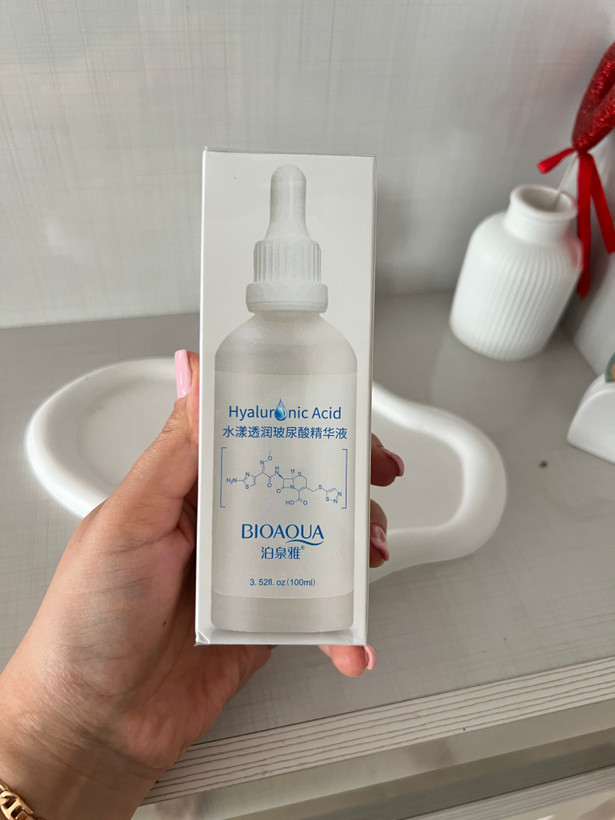 سرم آبرسان مدل Hyaluronic Acid حجم 100 میلی لیتر