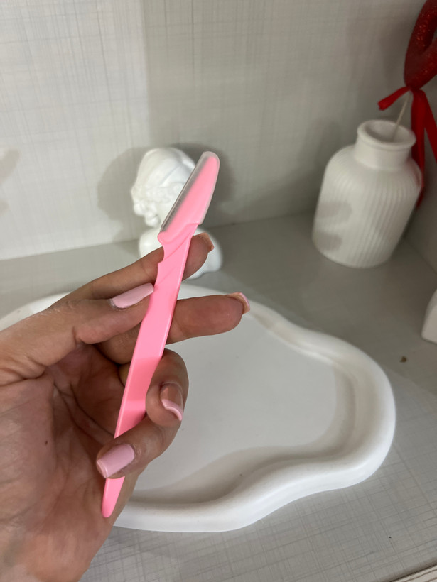 تیغ ابرو اصلاح صورتTinkle
